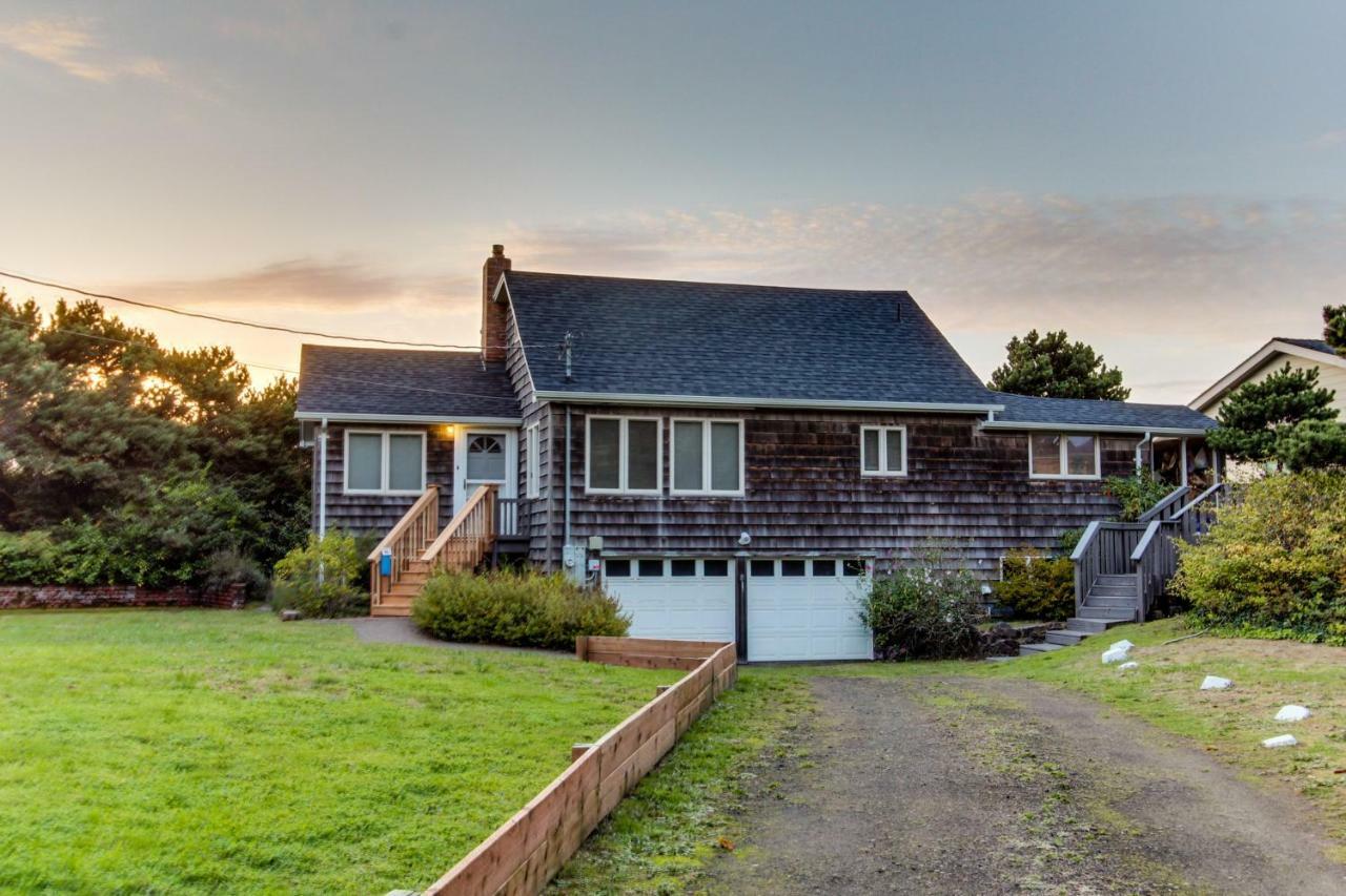Seadrifter Oceanfront Beach House Seal Rock Exterior photo